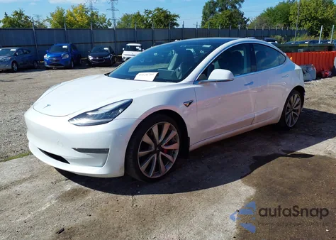 2019 Tesla Model 3 Long Range/Performance из США, поврежденный, VIN 5YJ3E1EB2KF487463